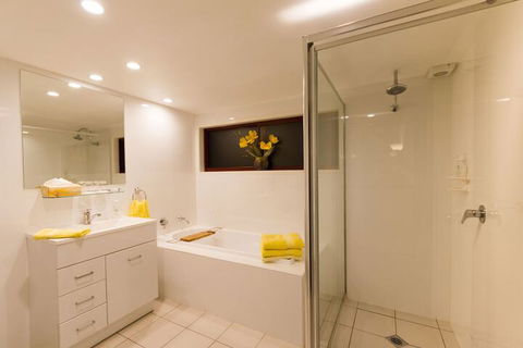 Garasu Lodge - Accommodation Resorts 5