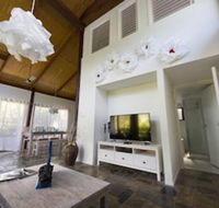 Garasu Lodge - Accommodation Resorts