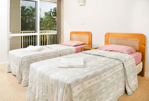Ulysses 1 - Accommodation Resorts 3