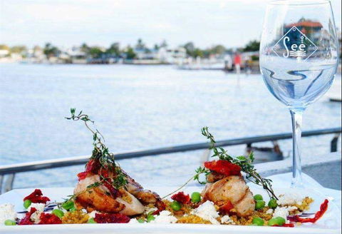 SEE Restaurant - Accommodation Resorts 11