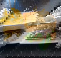 Cafe L'Attitude - Accommodation Resorts