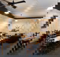 Meen Feedz - Accommodation Resorts