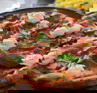 Farina Pizzeria - Accommodation Resorts