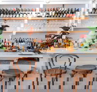 Queen St Eatery  Wine Bar