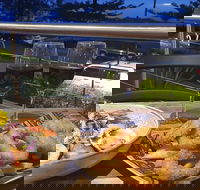 V-Wall Tavern - Accommodation Resorts