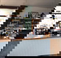 Kiki's In The Grove - Accommodation Resorts