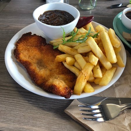 Leconfield NSW Accommodation Resorts