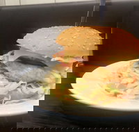 Base N'Burger - Accommodation Resorts