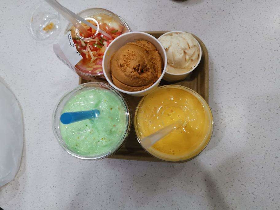  Accommodation Resorts