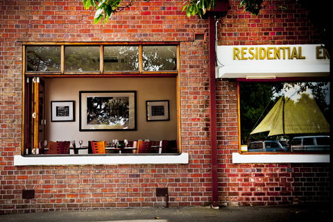 Elephant And Castle Hotel - Accommodation Resorts 2