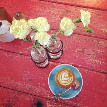 Favourite Chair Cafe - Accommodation Resorts 0