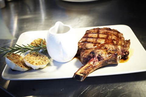 Birkdale QLD Accommodation Resorts