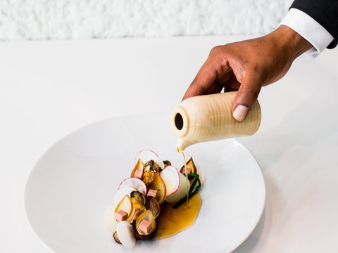 Bommie Restaurant - Accommodation Resorts 2