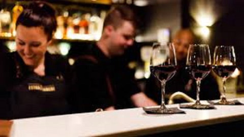 The Establishment Bar - Accommodation Resorts 1