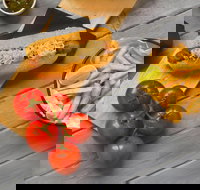 5 Dogs Gourmet Hot Dogs - Mount Gravatt - Accommodation Resorts