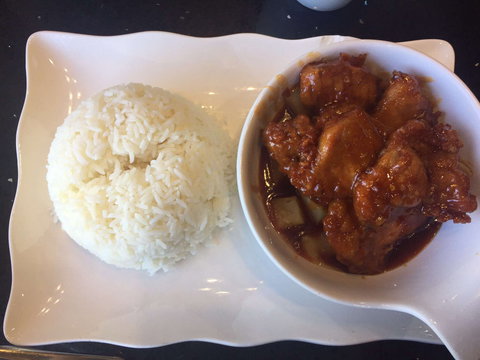 Woka Woka - Eight Mile Plains - Accommodation Resorts 0