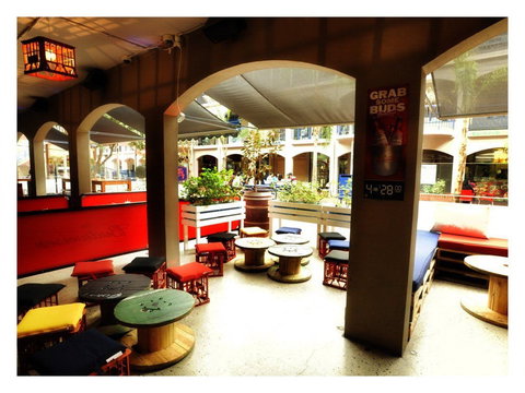 Varsity Bar - Crawley - Accommodation Resorts 0