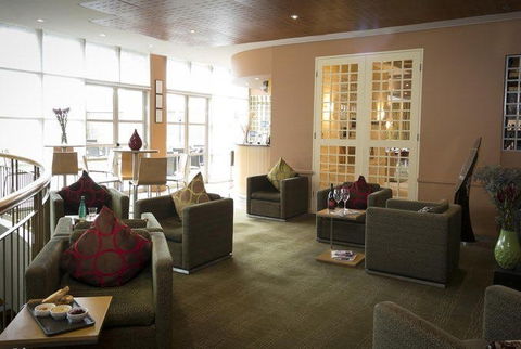 M Bar And Terrace - Mercure Sydney Parramatta - Accommodation Resorts 0