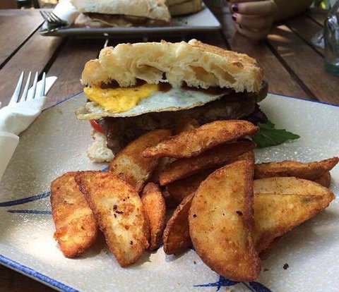 Golden Horse Chinese - Accommodation Resorts 0