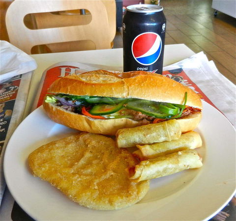 VN Wrap 'n' Roll - Sunshine North - Accommodation Resorts 0