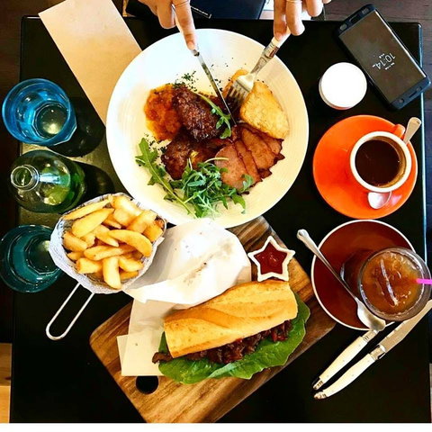 Handcraft - Accommodation Resorts 0