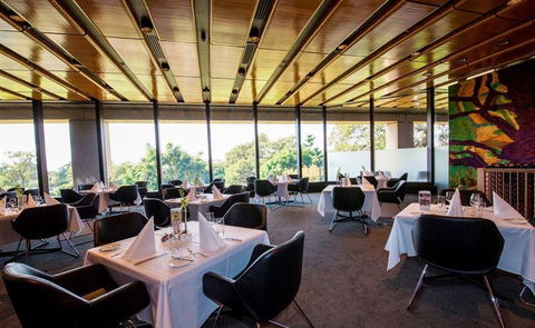 SJ's Brasserie - Accommodation Resorts 5