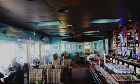 Growlers - Accommodation Resorts 5