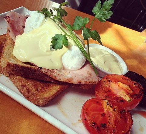 Agatha's Licensed Cafe - Accommodation Resorts 9