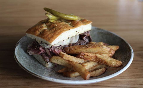 Allegra Dining - Accommodation Resorts 13