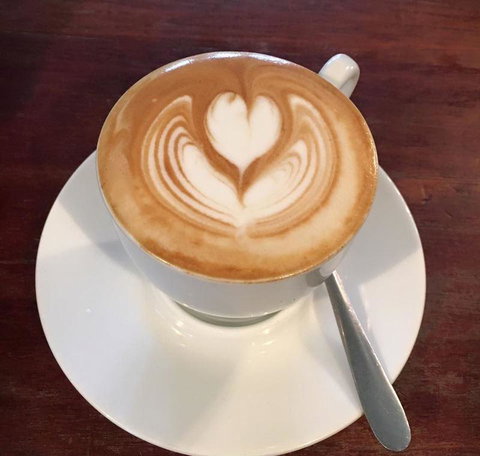 Lindsay's Cafe - Accommodation Resorts 5