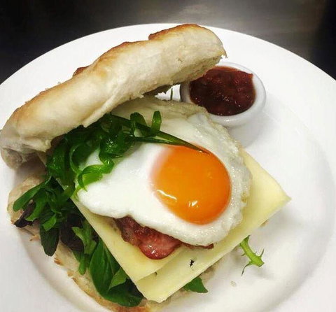 Lindsay's Cafe - Accommodation Resorts 8