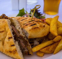 Labrador AFL Sports Club - Accommodation Resorts