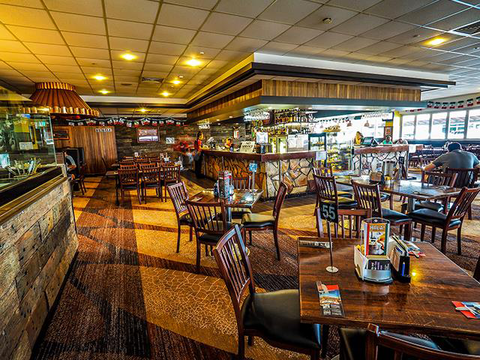 Isa Hotel - Accommodation Resorts 0