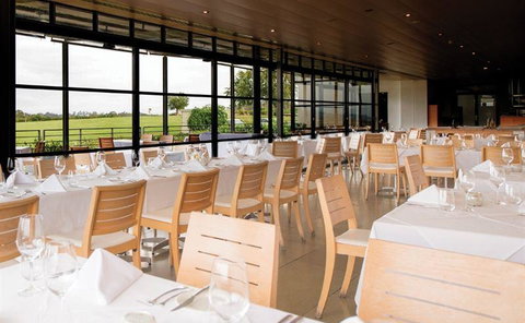 Esca Bimbadgen - Accommodation Resorts 8