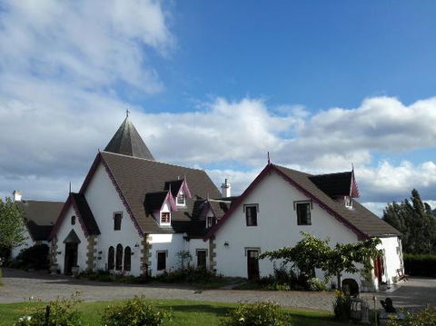 Hatcher's Manor - Accommodation Resorts 0