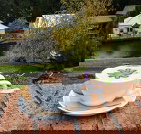 Fishlips Cafe  Accommodation - Accommodation Resorts