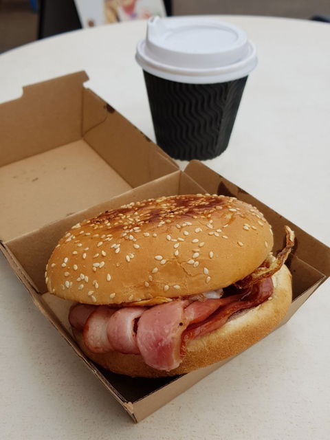 Salt Shaker Cafe & Restaurant - Accommodation Resorts 5