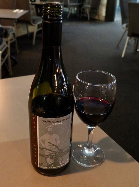 Unwind On Symmons - Accommodation Resorts 3