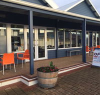 DeckChair Cafe - Accommodation Resorts