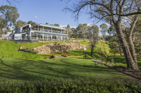 Inglewood Inn - Accommodation Resorts 0