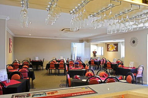 Travelway Motel - Accommodation Resorts 0