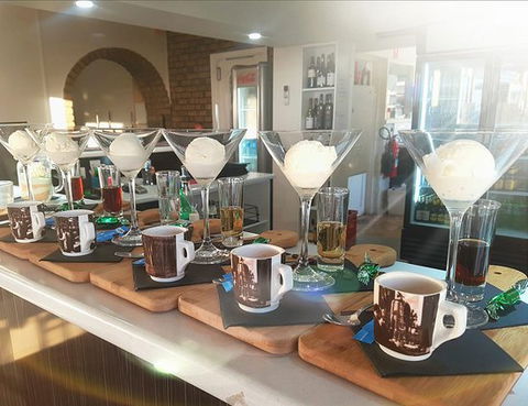 Patio Restaurant - Accommodation Resorts 0