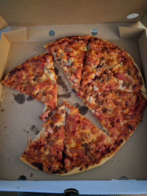 Tony's Pizza & Gelati - Accommodation Resorts 1
