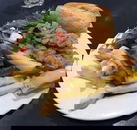 EJ's Bistro - Centrals Sports Club Trinity Beach - Accommodation Resorts