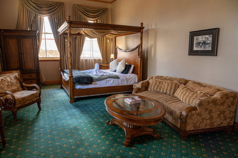 Denison Boutique Hotel - Accommodation Resorts 12