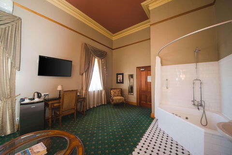 Denison Boutique Hotel - Accommodation Resorts 16