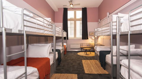 United Backpackers - Accommodation Resorts 10