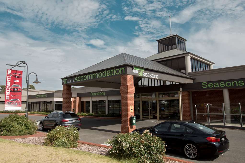 Flora Hill VIC Accommodation Resorts