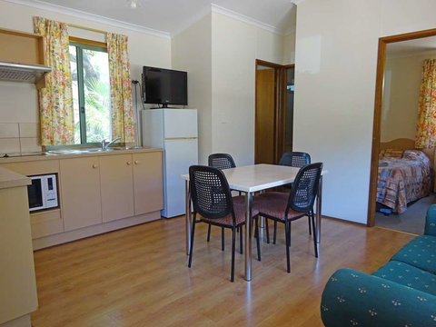Adelaide Caravan Park - Accommodation Resorts 6