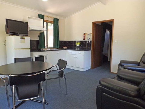 Adelaide Caravan Park - Accommodation Resorts 8